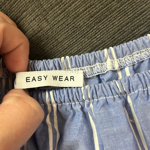 Easy Wear Ruffle Cropped Shirt - Picture 3 of 5